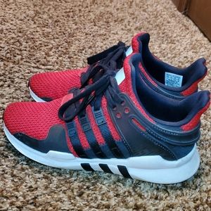 black & red adidas sneakers - size 6